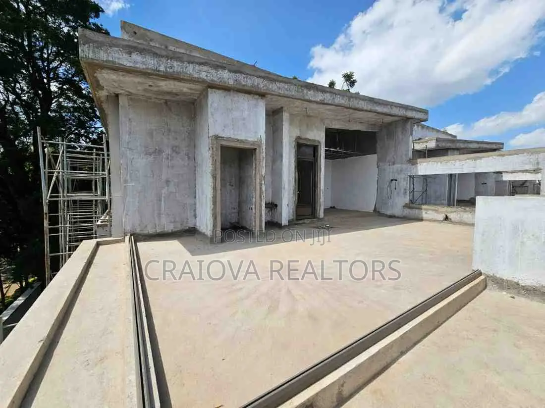 5bdrm Villa in Maziwa for sale