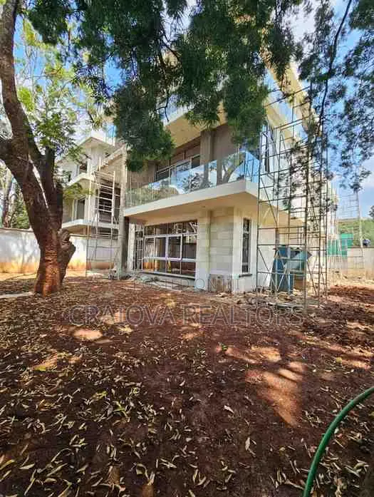 5bdrm Villa in Maziwa for sale