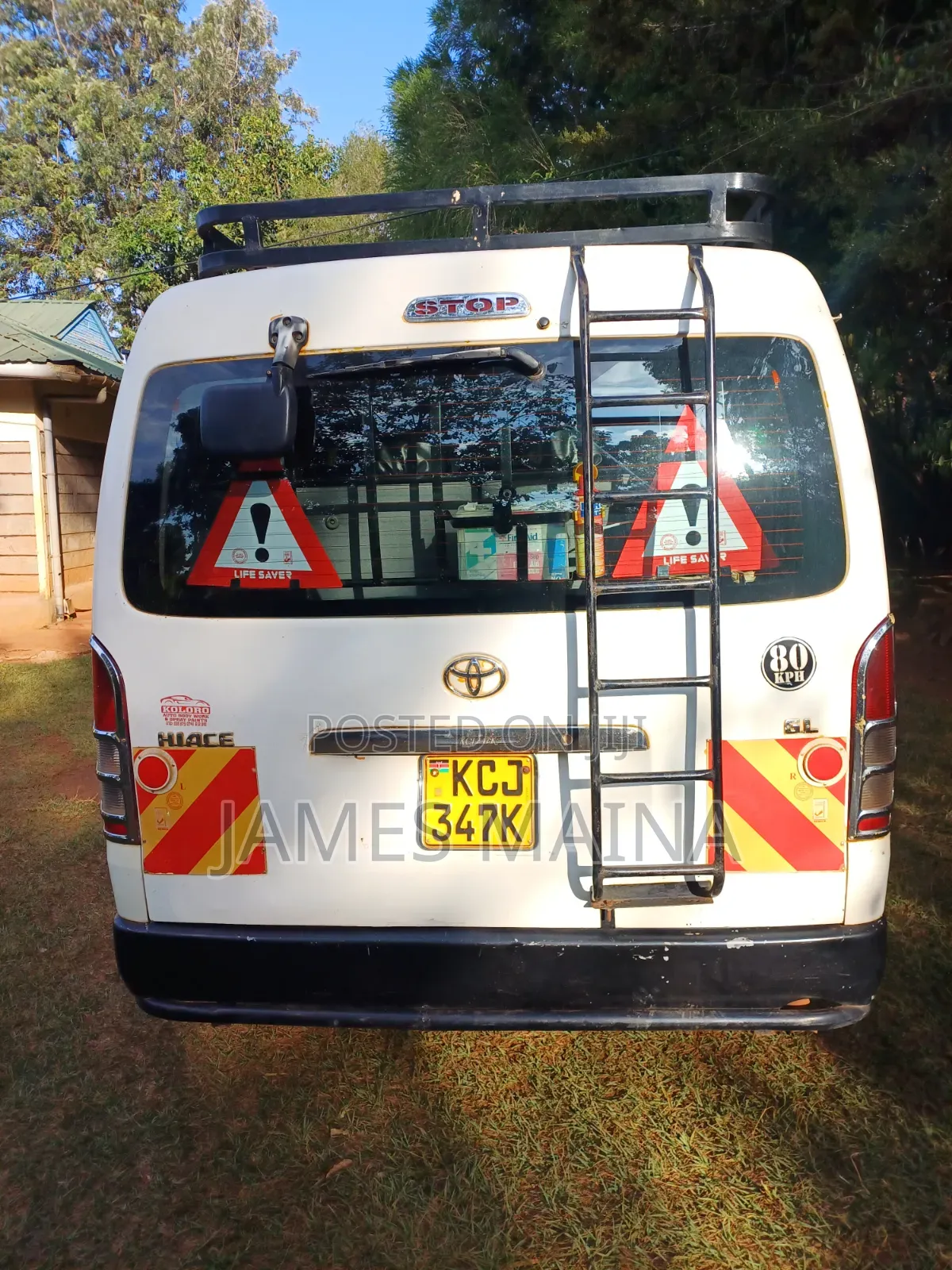 Toyota HiAce 2009 White