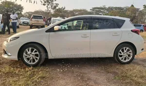 Toyota Auris 2017 White