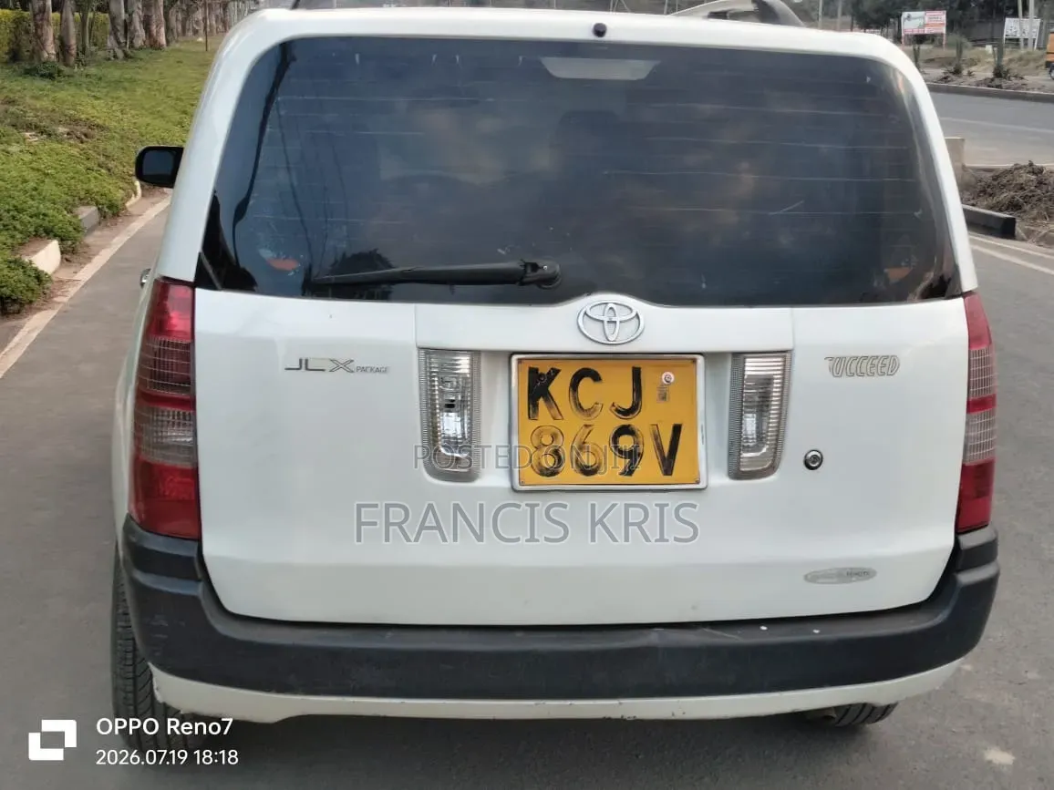 Toyota Succeed 2010 Off white