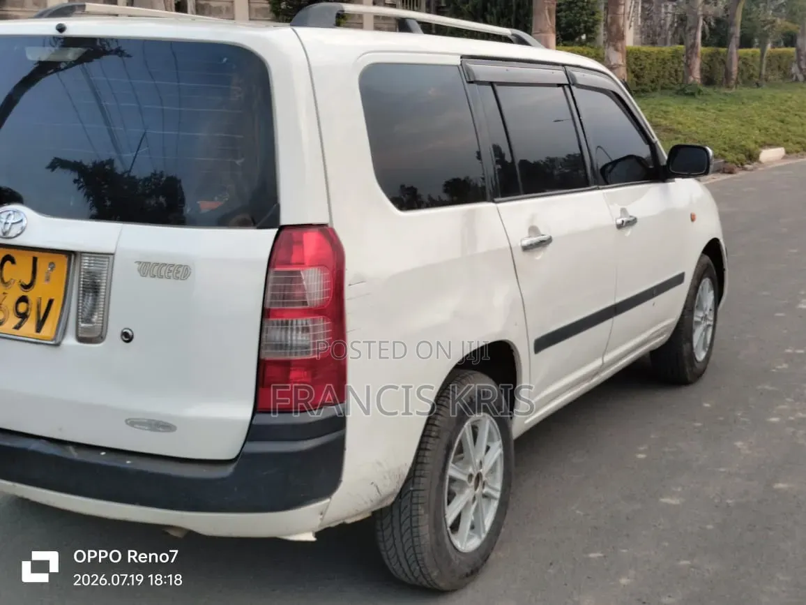 Toyota Succeed 2010 Off white