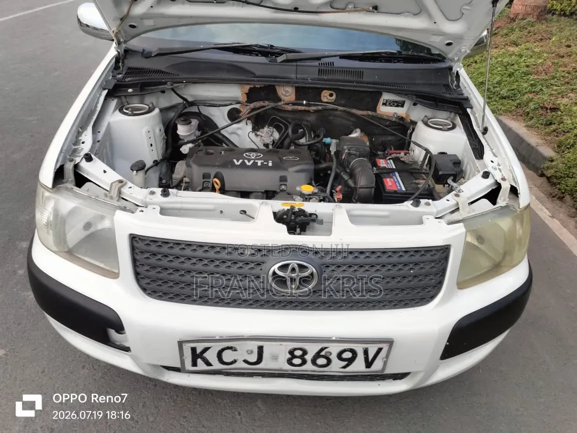 Toyota Succeed 2010 Off white