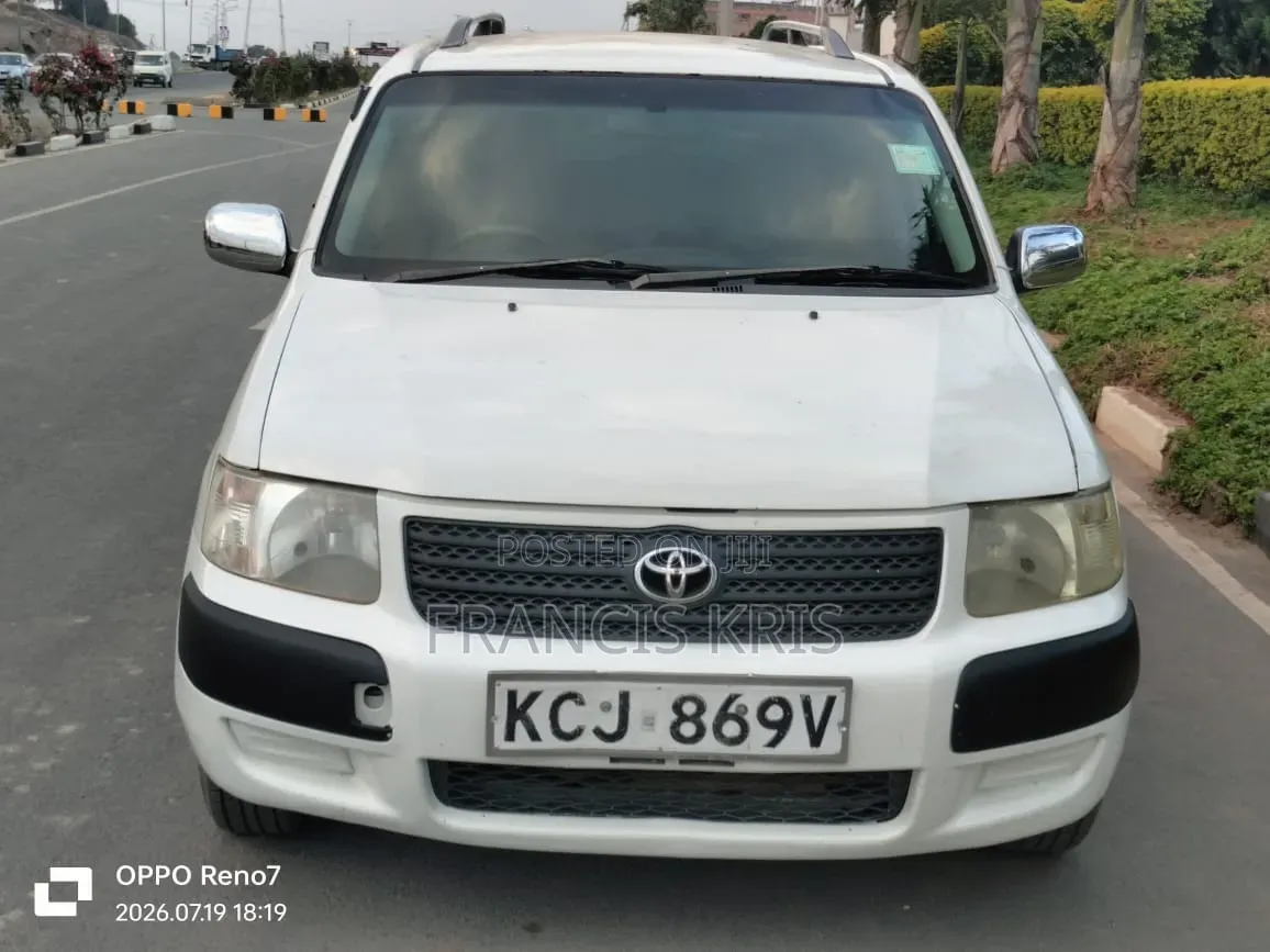 Toyota Succeed 2010 Off white