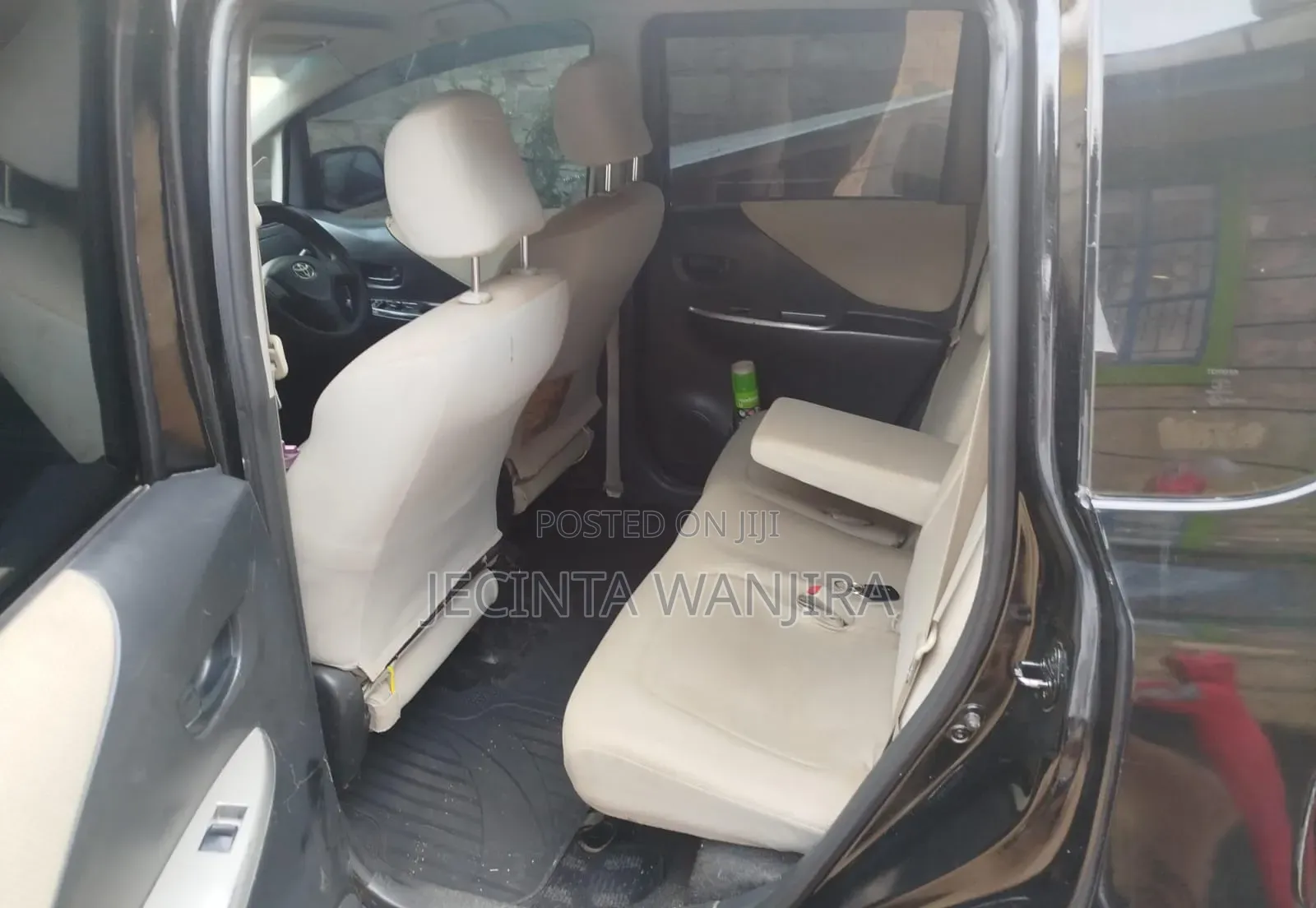 Toyota Ractis 2009 Black