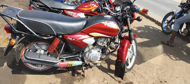 TVS HLX Plus ES 2025 Red - thumbnail 12