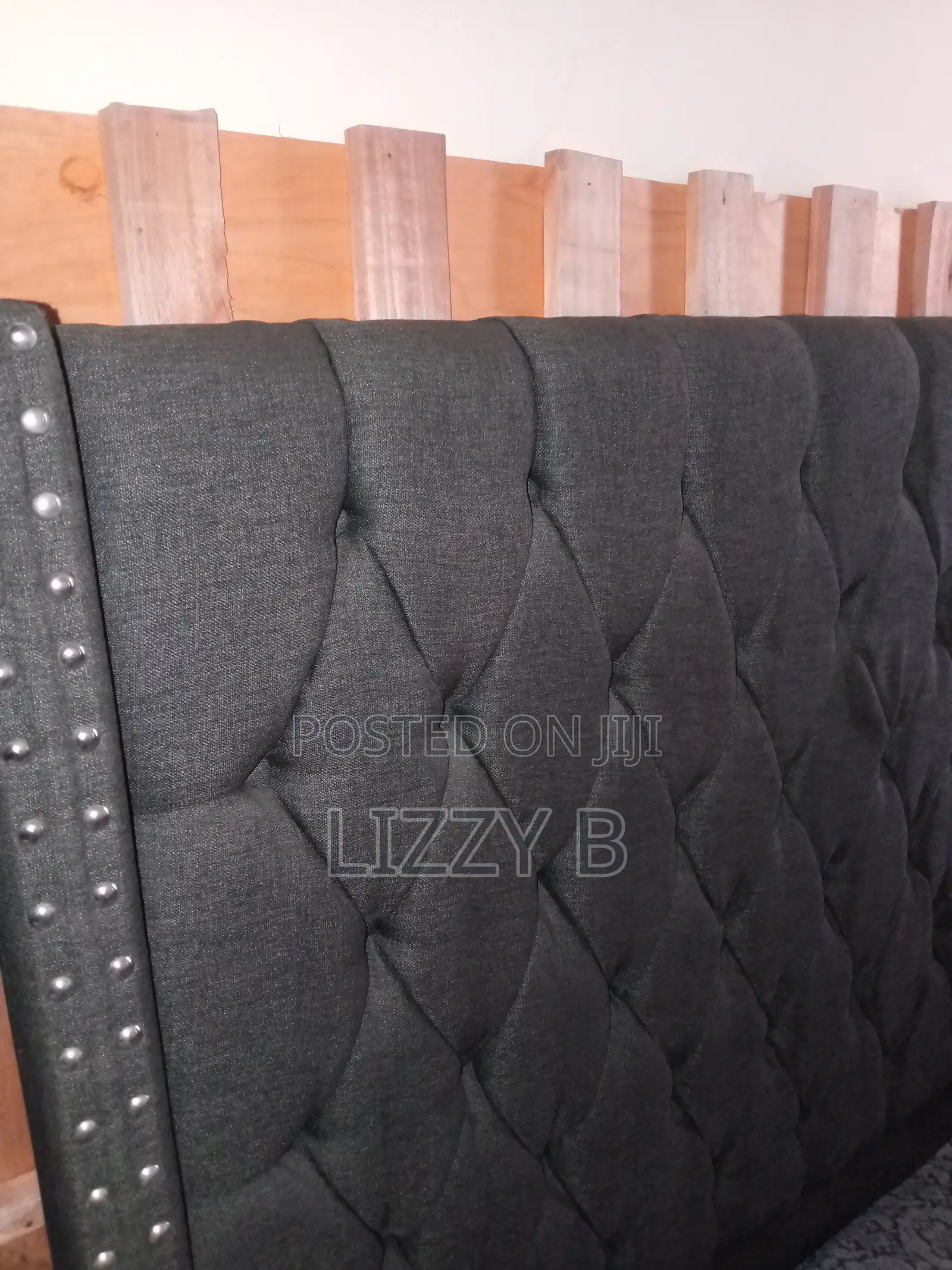 Quick Sale 5by6 Chester Bed