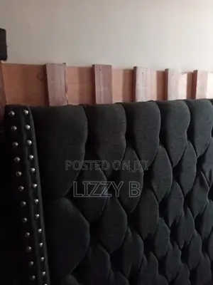 Quick Sale 5by6 Chester Bed