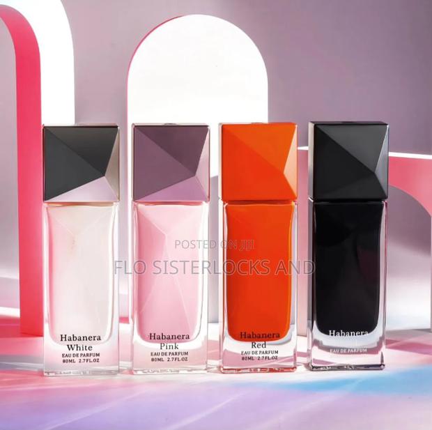 Flo Sisterlocks and Perfumes - thumbnail 3
