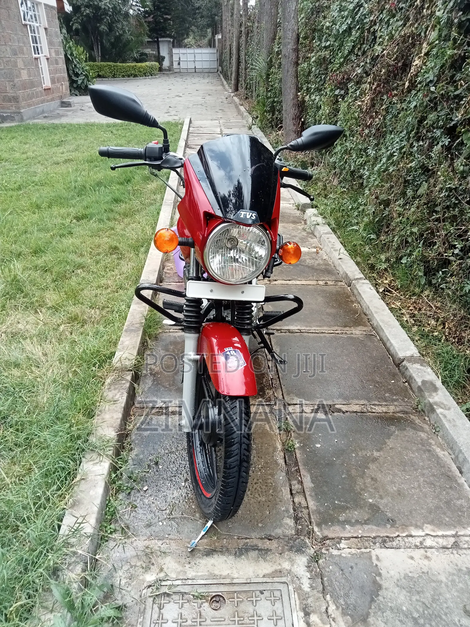 New TVS HLX 125 2026 Red