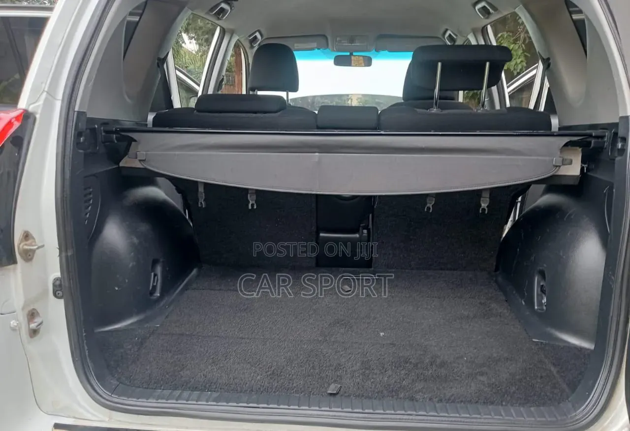 Toyota RAV4 2009 White