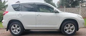 Toyota RAV4 2009 White