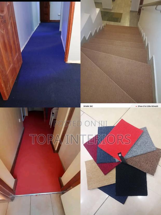 Modern Floor Insulation Wall to Wall Carpets Installation