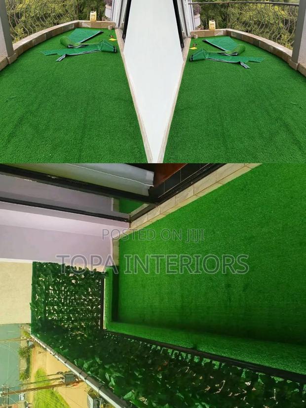 Durable Outdoor Spaces Artificial Green Grass Carpets Installation - thumbnail 2