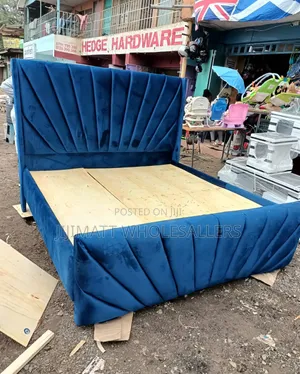 5*6 Chester/Mocker Bed Available