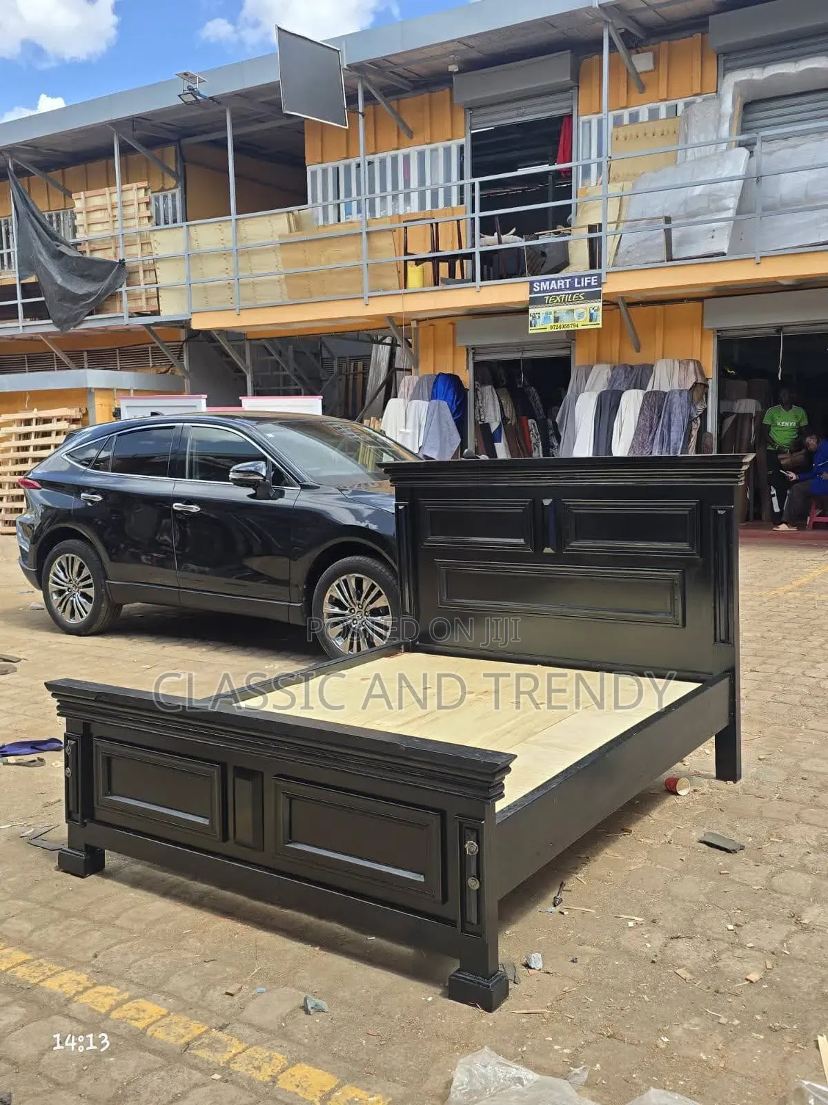 Black Wooden Bed 5x6
