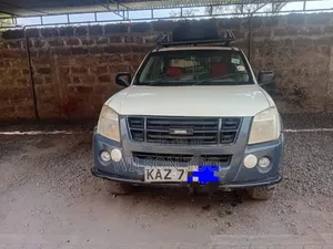 Isuzu D-MAX 2010 White