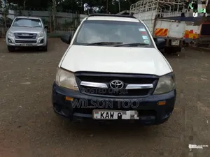 Toyota Hilux 2009 White
