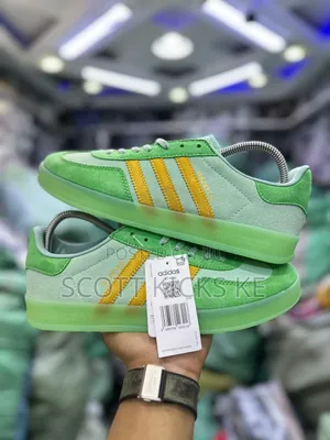 Adidas Gaezelle Indoor “Hazzy Green “
Quality Leather 