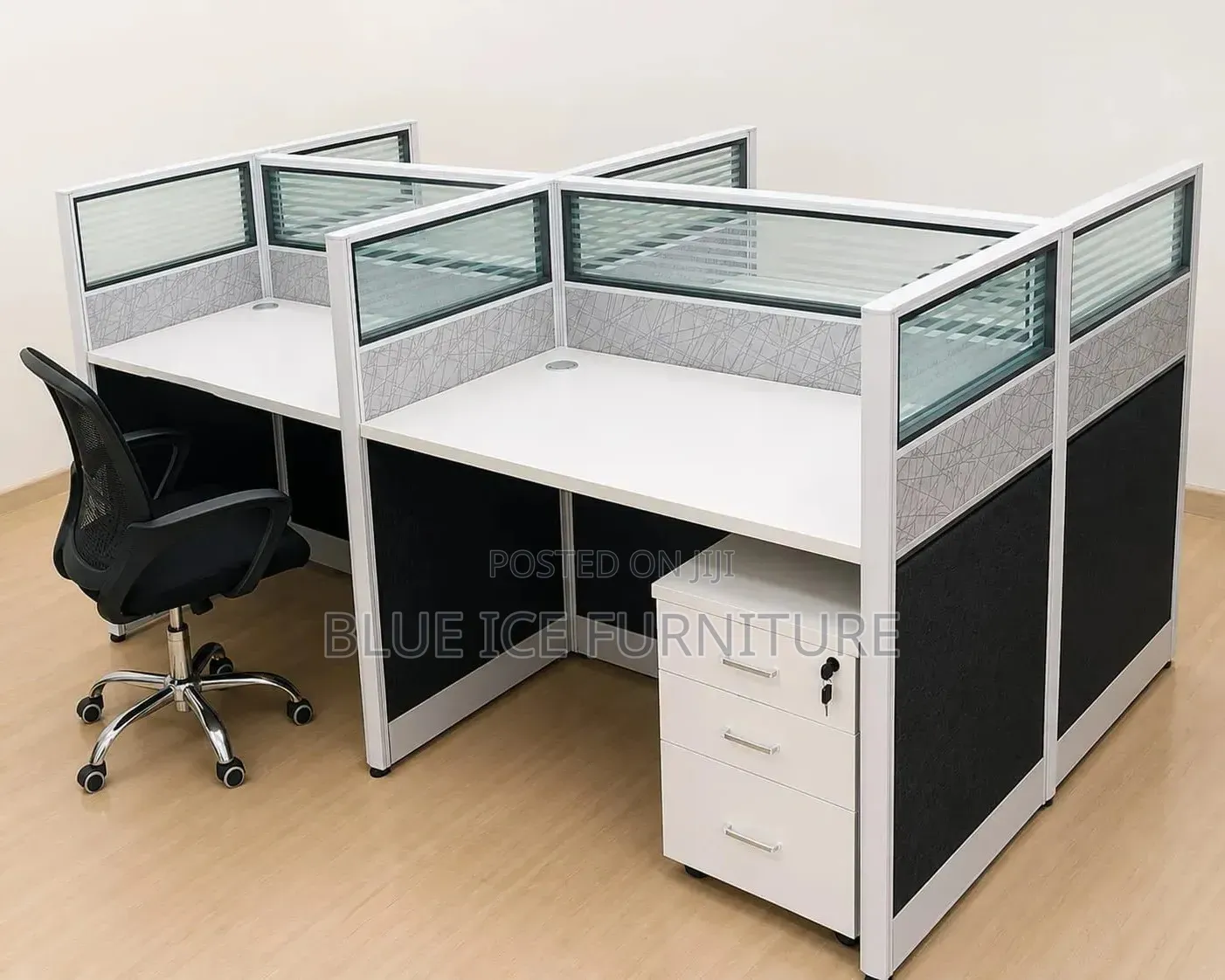 Office Modern 4 Way Cubicle Workstation Desk Set