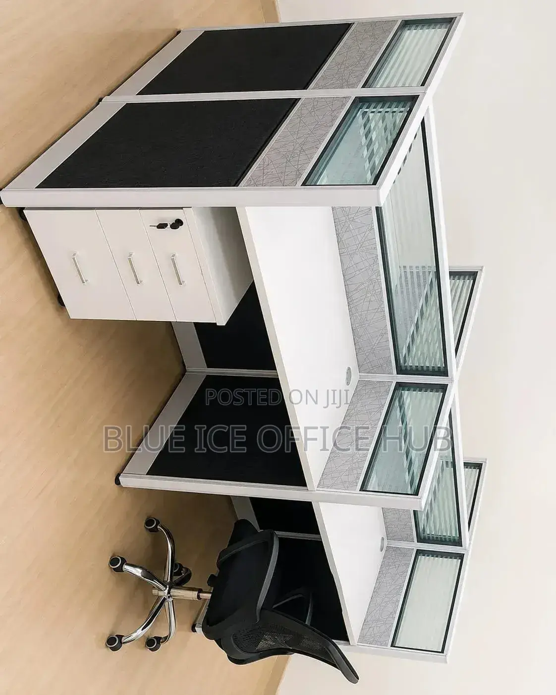 Office Modern 4 Way Cubicle Workstation Desk Set