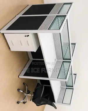 Office Modern 4 Way Cubicle Workstation Desk Set