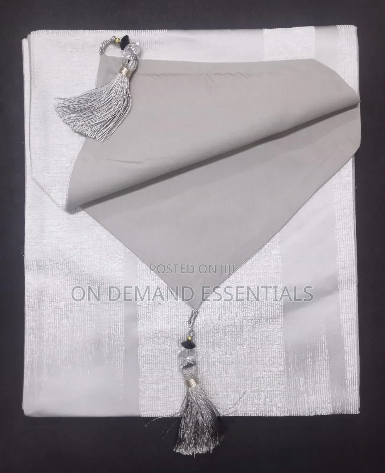 35*210cm Jacquard Table Runner