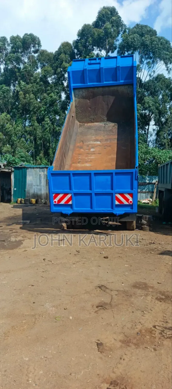 Tipper Truck