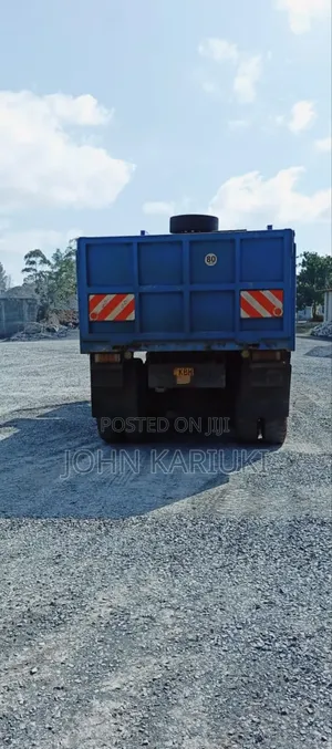 Tipper Truck