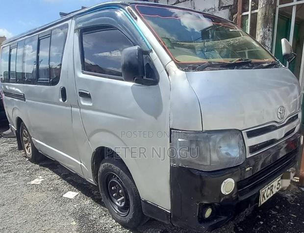 Toyota HiAce 2012 Grey
