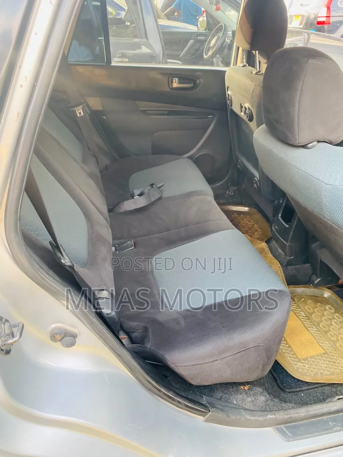 Nissan Wingroad 2011 Silver