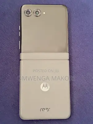 Motorola Razr 2024 256 GB Gray