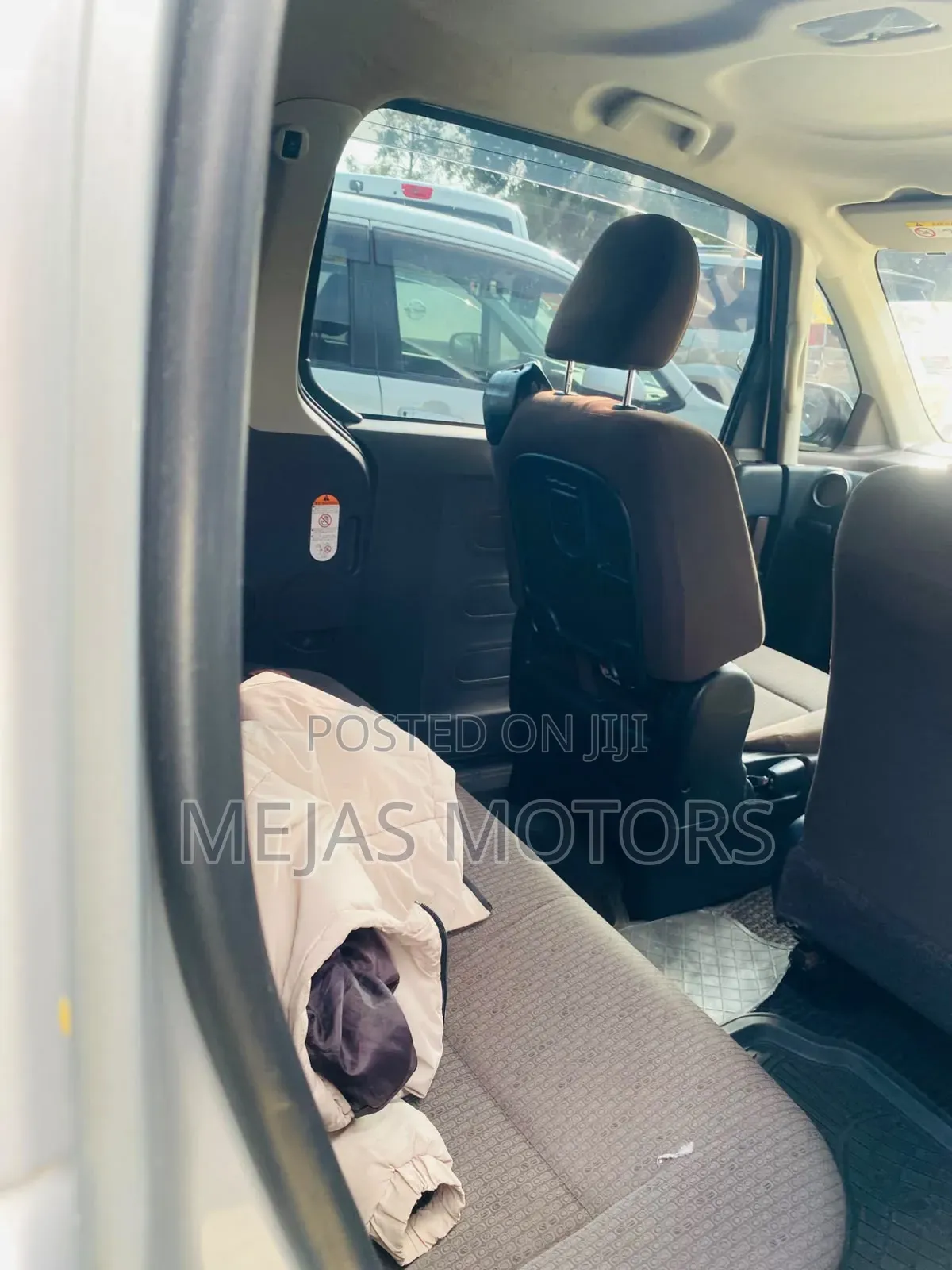 Toyota Porte 2019 Silver