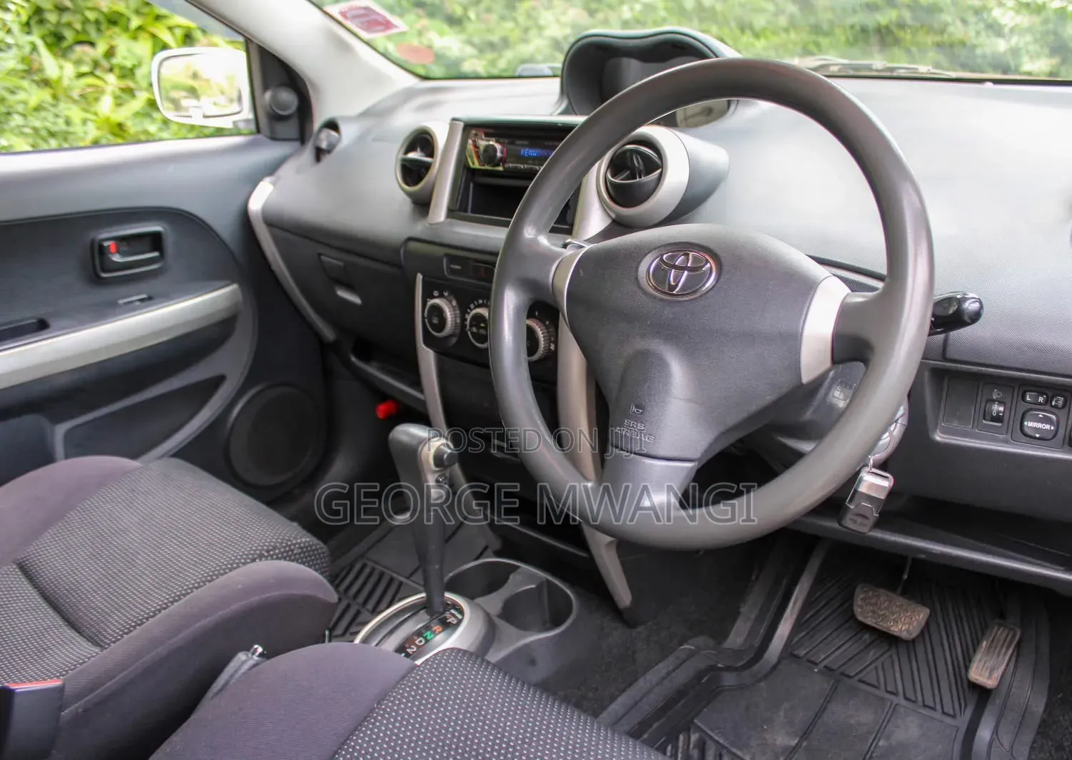 Toyota IST 2004 White