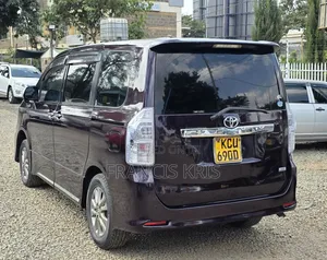 Toyota Voxy 2012 Brown