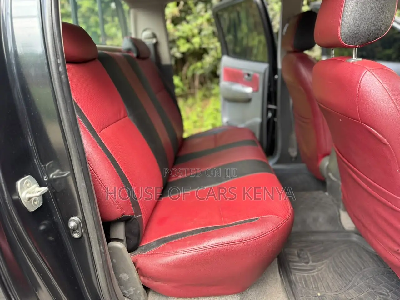 Toyota Hilux 2012 Black