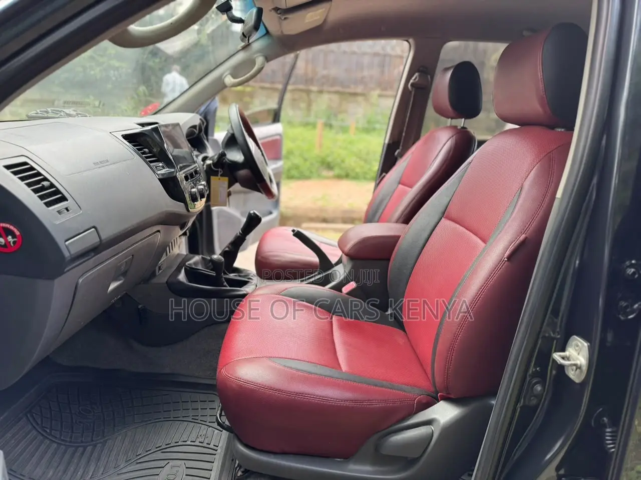 Toyota Hilux 2012 Black