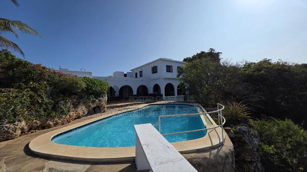 4bdrm Villa in Shanzu On 1 Acre for sale