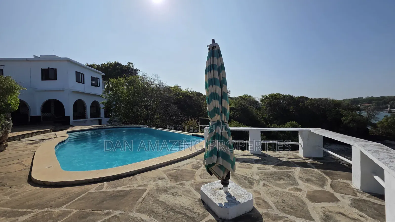 4bdrm Villa in Shanzu On 1 Acre for sale