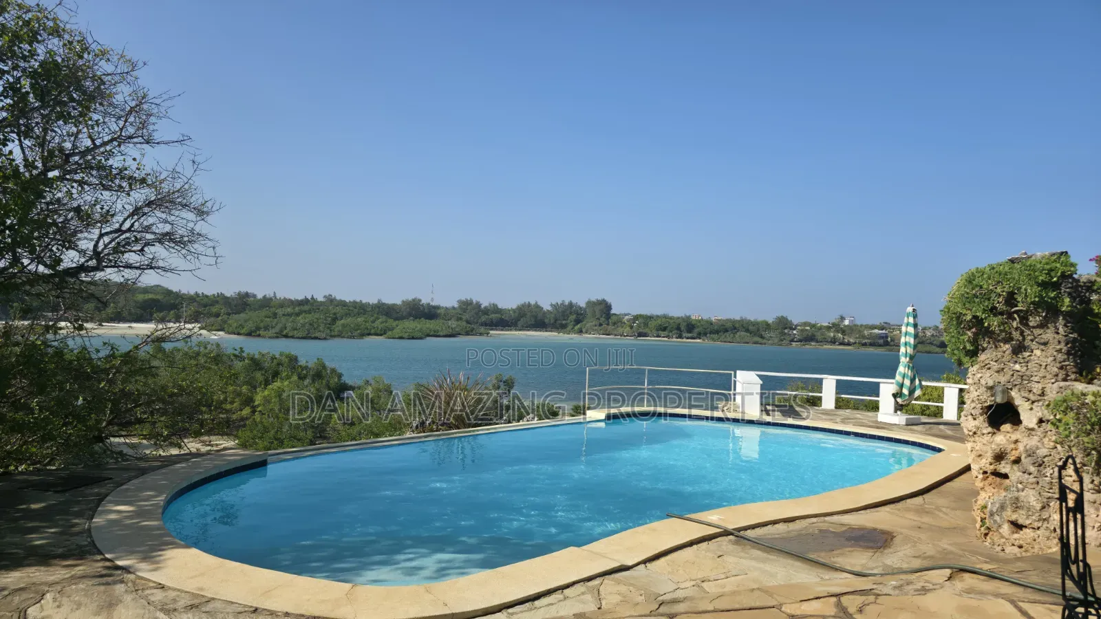 4bdrm Villa in Shanzu On 1 Acre for sale