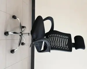Modern Office Swivel Chair - Durable and Strong