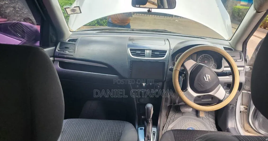 Suzuki Swift 2014 Silver