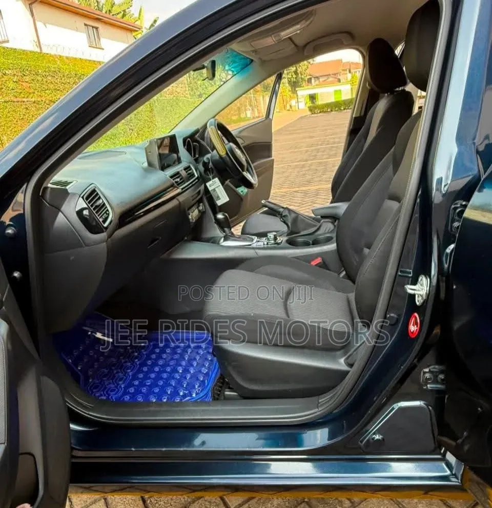Mazda Axela 2015 Black