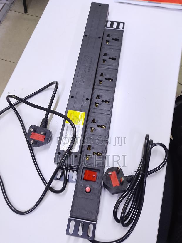6 Way Black Cabinet Power Distribution Unit – Pdu
