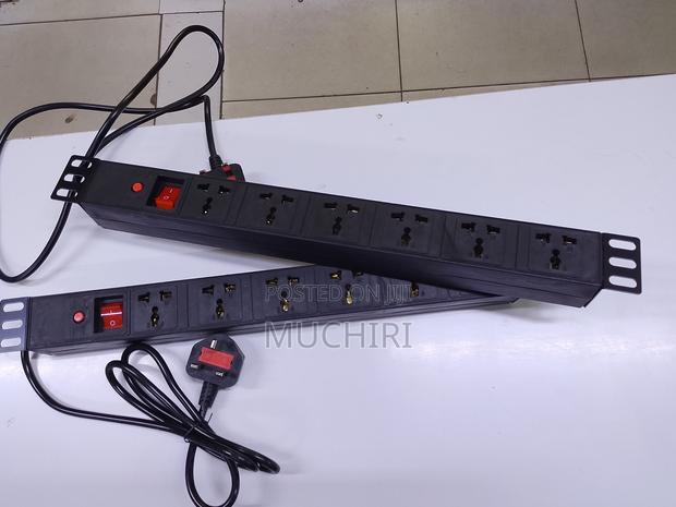 Power Distribution Unit (Pdu) Uk Sockets 6 Way