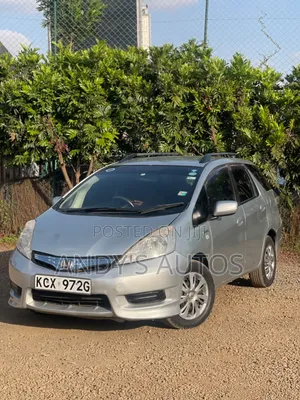 Honda Fit Shuttle 2013 Silver