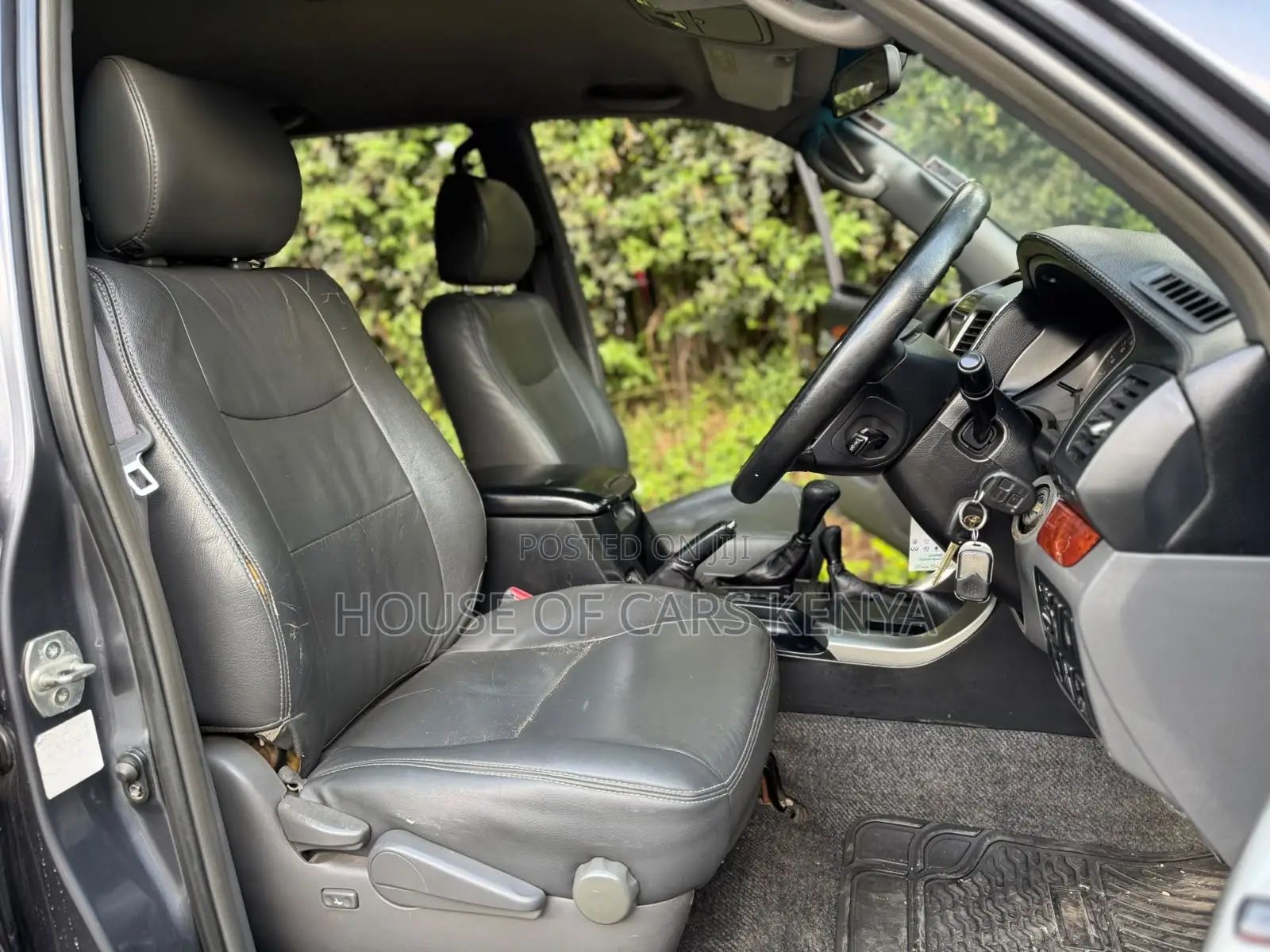 Toyota Land Cruiser Prado 2005 Gray