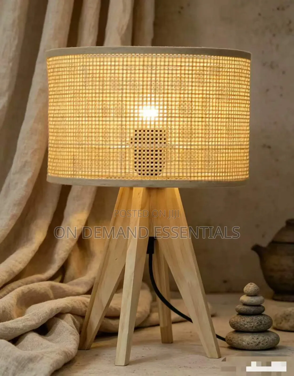 Wooden Base Table Lamp
 Size: 24 × 36.5cm