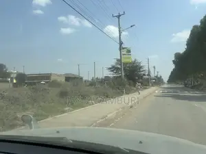 1/2 Acre on Tarmac Syokimau