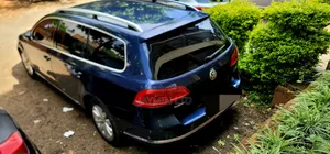Volkswagen Passat 2012 Blue